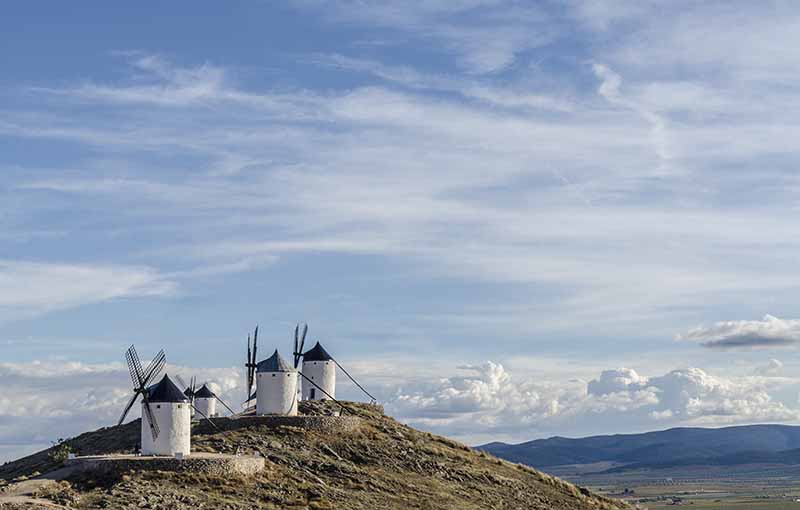 Toledo - Consuegra 14 - molinos de viento.jpg